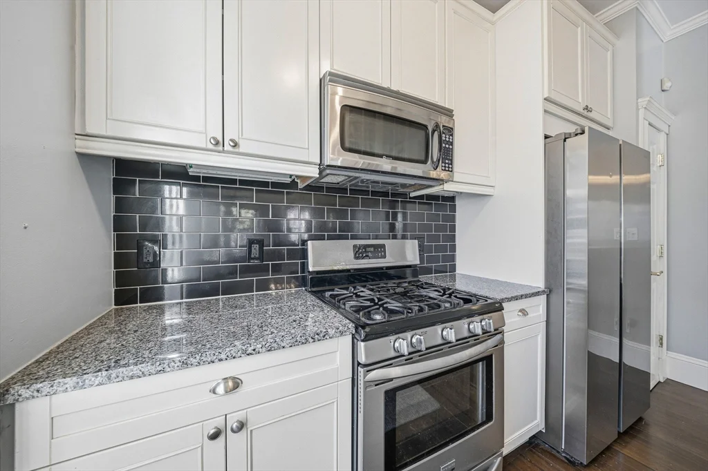 2 bed, 2 bath apartment for rent at 33 Adams St Unit 1, Dorchester — photo 8 of 30