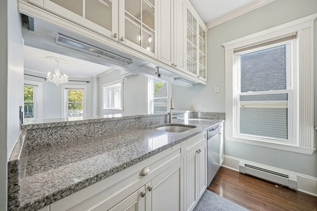 2 bed, 2 bath apartment for rent at 33 Adams St Unit 1, Dorchester — photo 11 of 30