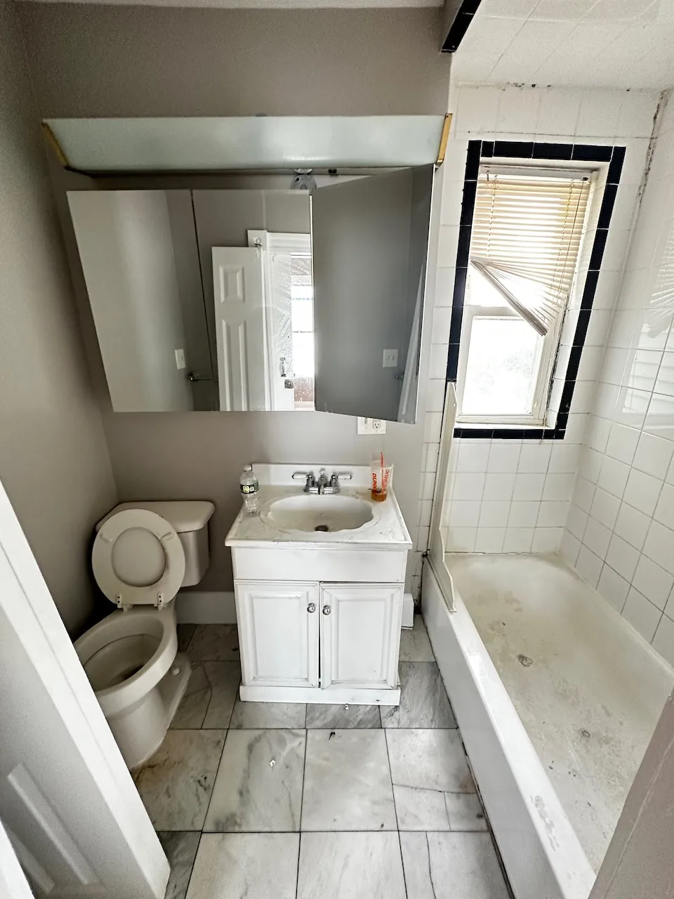 4 bed, 1.5 bath apartment for rent at 33 Adamson St Unit 3, Allston — photo 14 of 16