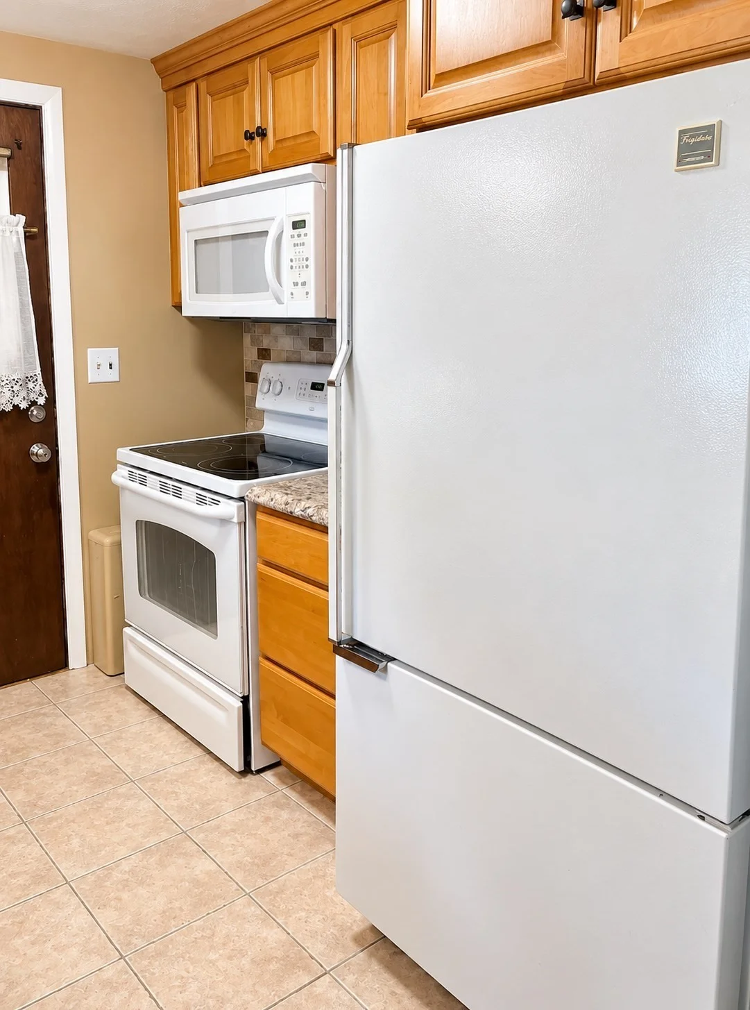 1 bed, 1 bath apartment for rent at 33 Adella St Unit B, Auburn — photo 3 of 11