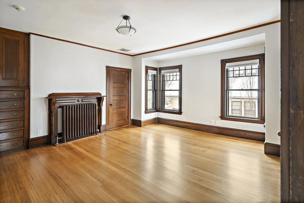 6 bed, 4+ bath apartment for rent at 33 Agassiz St, Avon Hill — photo 9 of 15