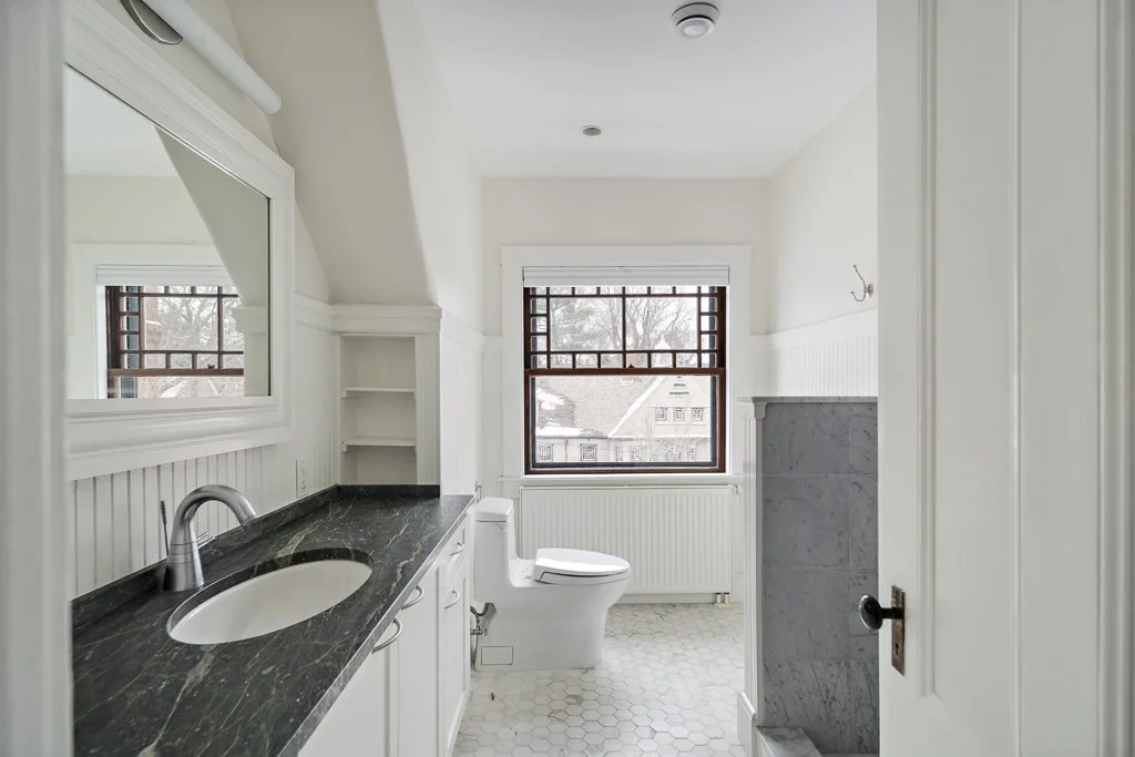 6 bed, 4+ bath apartment for rent at 33 Agassiz St, Avon Hill — photo 15 of 15