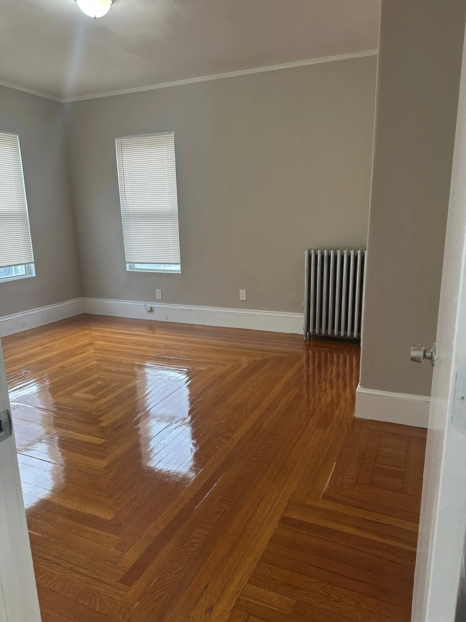3 bed, 1 bath apartment for rent at 33 Algonquin St Unit 2, Dorchester — photo 13 of 14