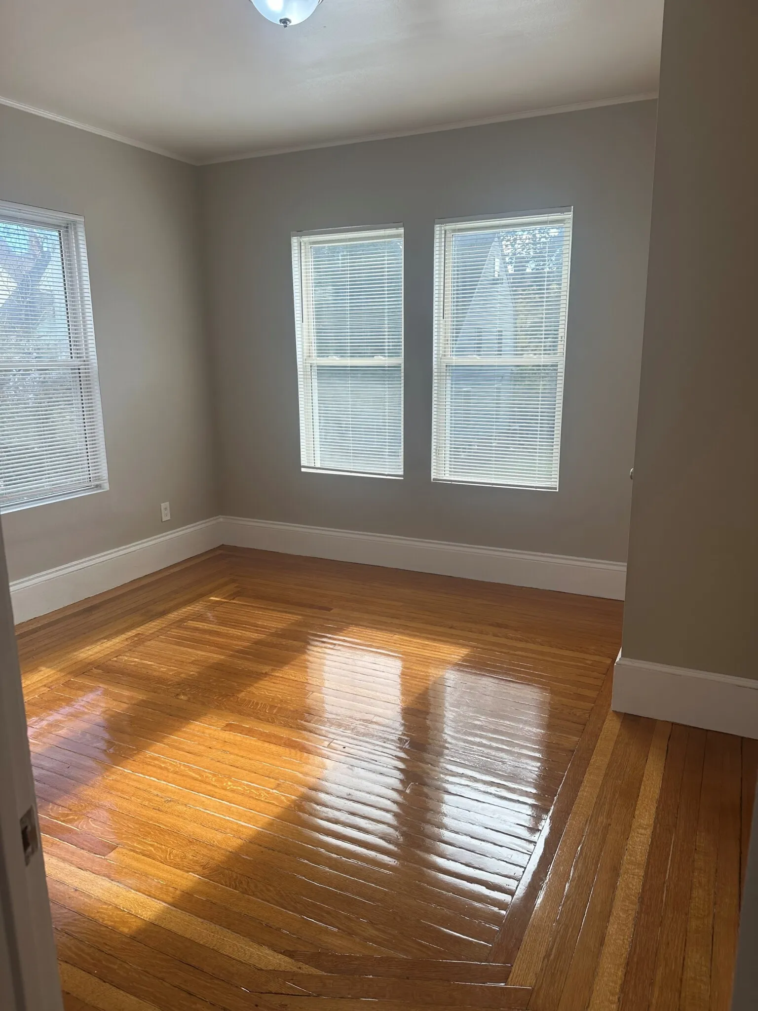 3 bed, 1 bath apartment for rent at 33 Algonquin St Unit 2, Dorchester