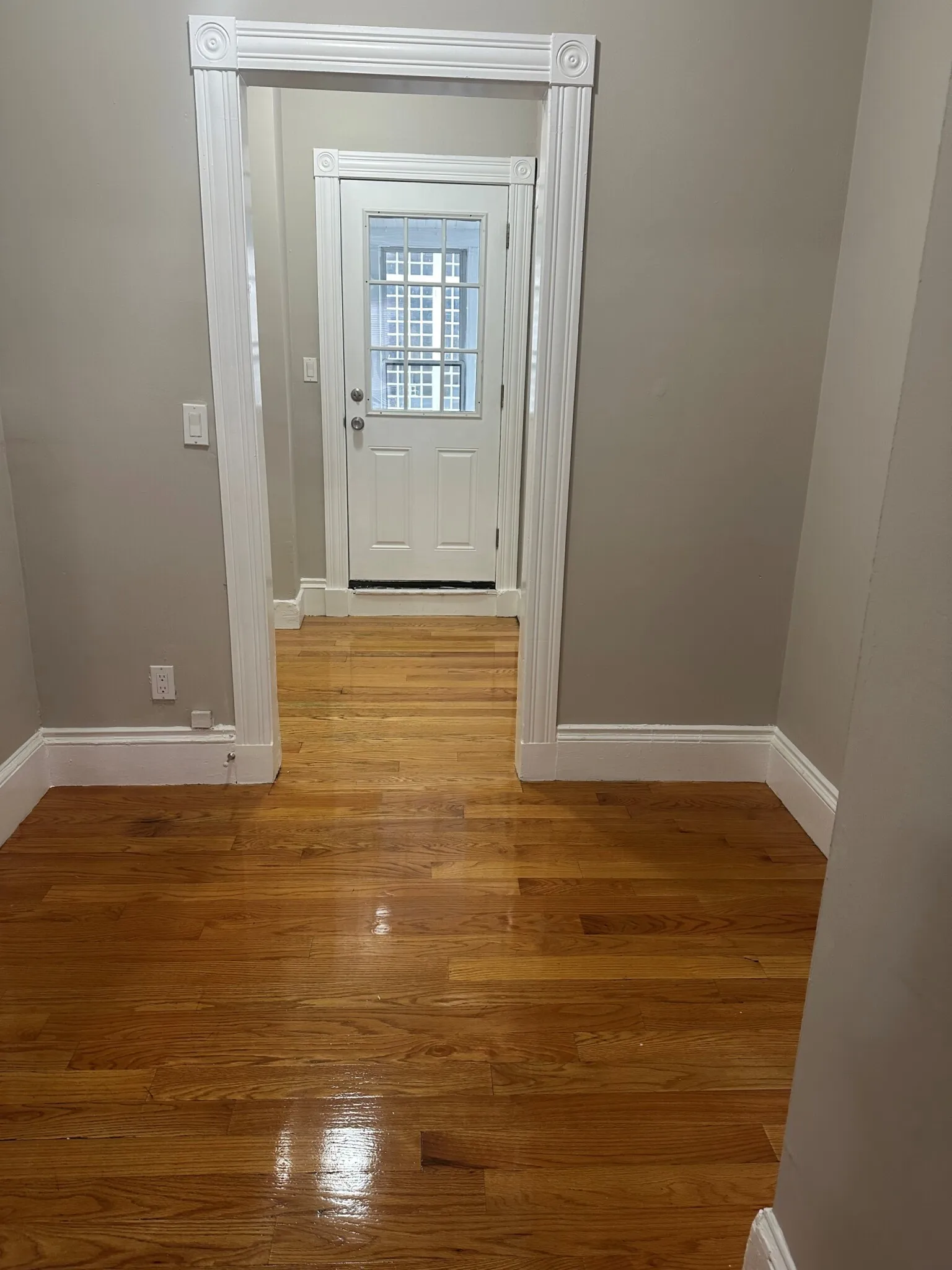 3 bed, 1 bath apartment for rent at 33 Algonquin St Unit 2, Dorchester — photo 11 of 14