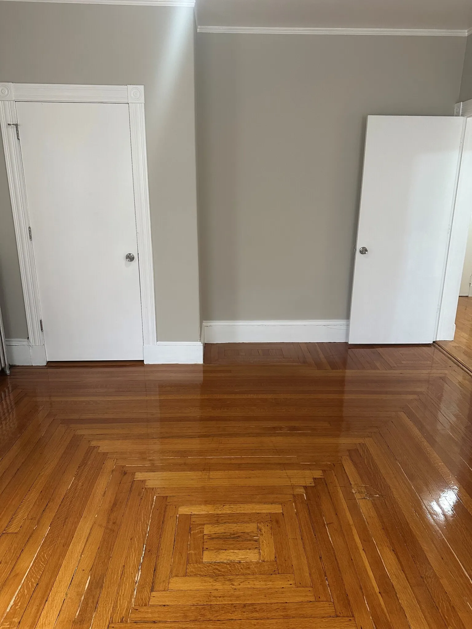 3 bed, 1 bath apartment for rent at 33 Algonquin St Unit 2, Dorchester — photo 2 of 14