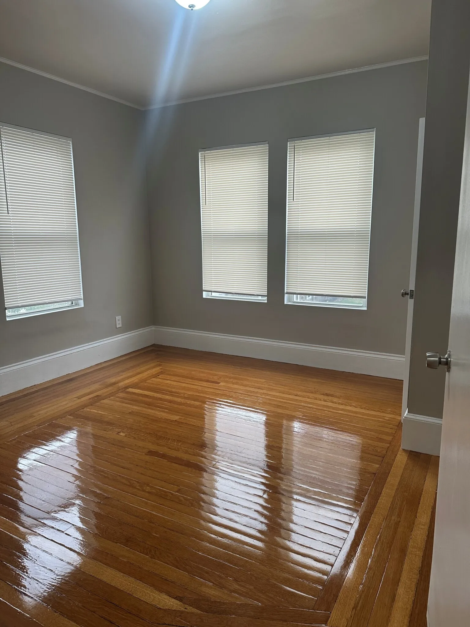 3 bed, 1 bath apartment for rent at 33 Algonquin St Unit 2, Dorchester — photo 12 of 14