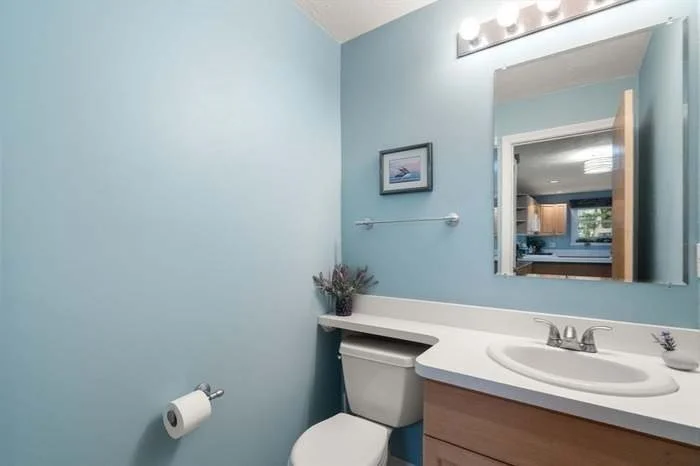 2 bed, 2 bath apartment for rent at 33 Arrowhead Cir Unit 33, Ashland — photo 18 of 20