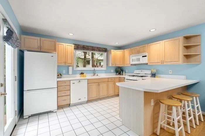 2 bed, 2 bath apartment for rent at 33 Arrowhead Cir Unit 33, Ashland — photo 10 of 20