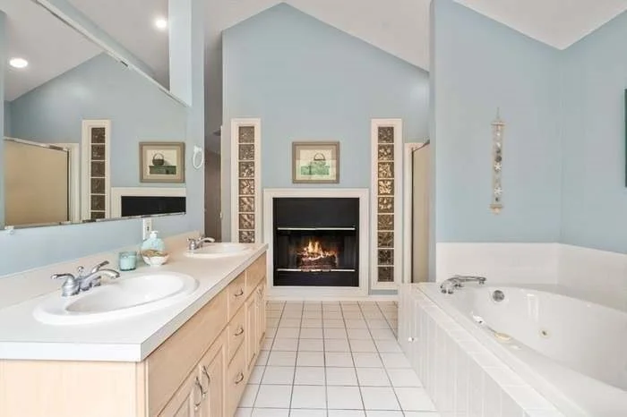 2 bed, 2 bath apartment for rent at 33 Arrowhead Cir Unit 33, Ashland — photo 14 of 20