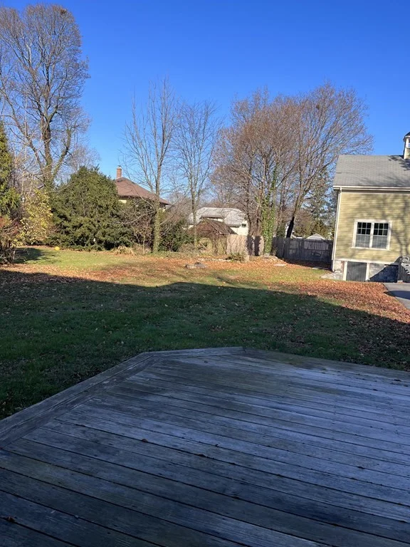 4 bed, 1 bath apartment for rent at 33 Ash St Unit 2, North Attleboro — photo 3 of 20