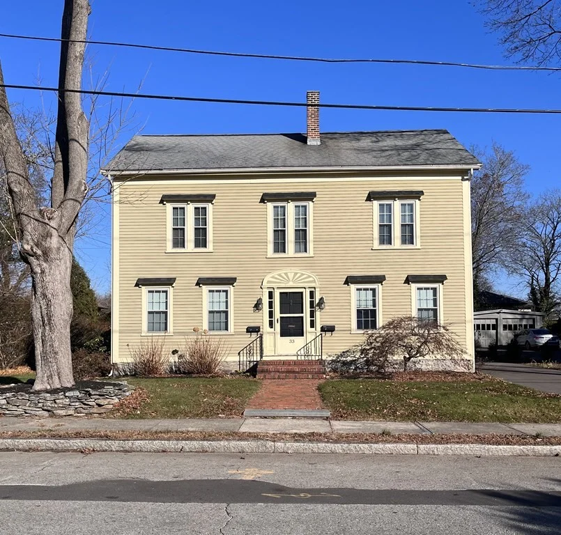 4 bed, 1 bath apartment for rent at 33 Ash St Unit 2, North Attleboro — photo 1 of 20