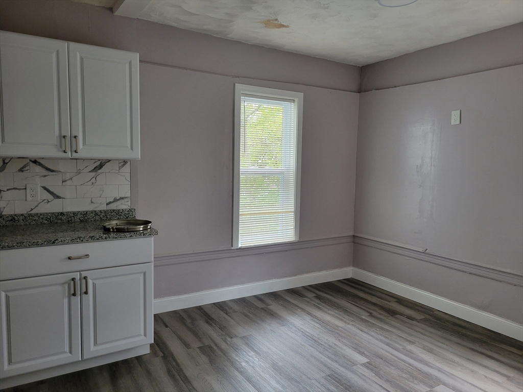 3 bed, 2 bath apartment for rent at 33 Austin St Unit 2, Hyde Park — photo 6 of 18