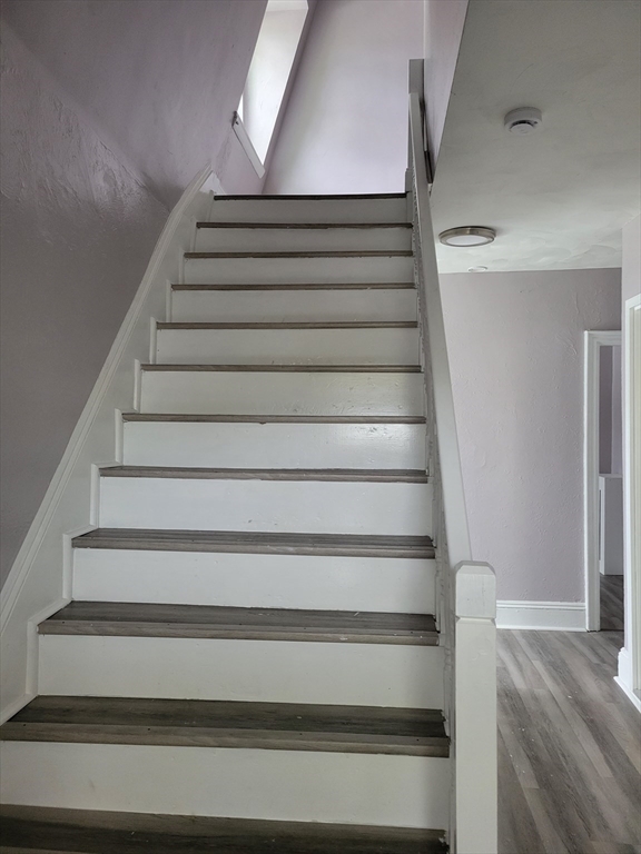 3 bed, 2 bath apartment for rent at 33 Austin St Unit 2, Hyde Park — photo 2 of 18