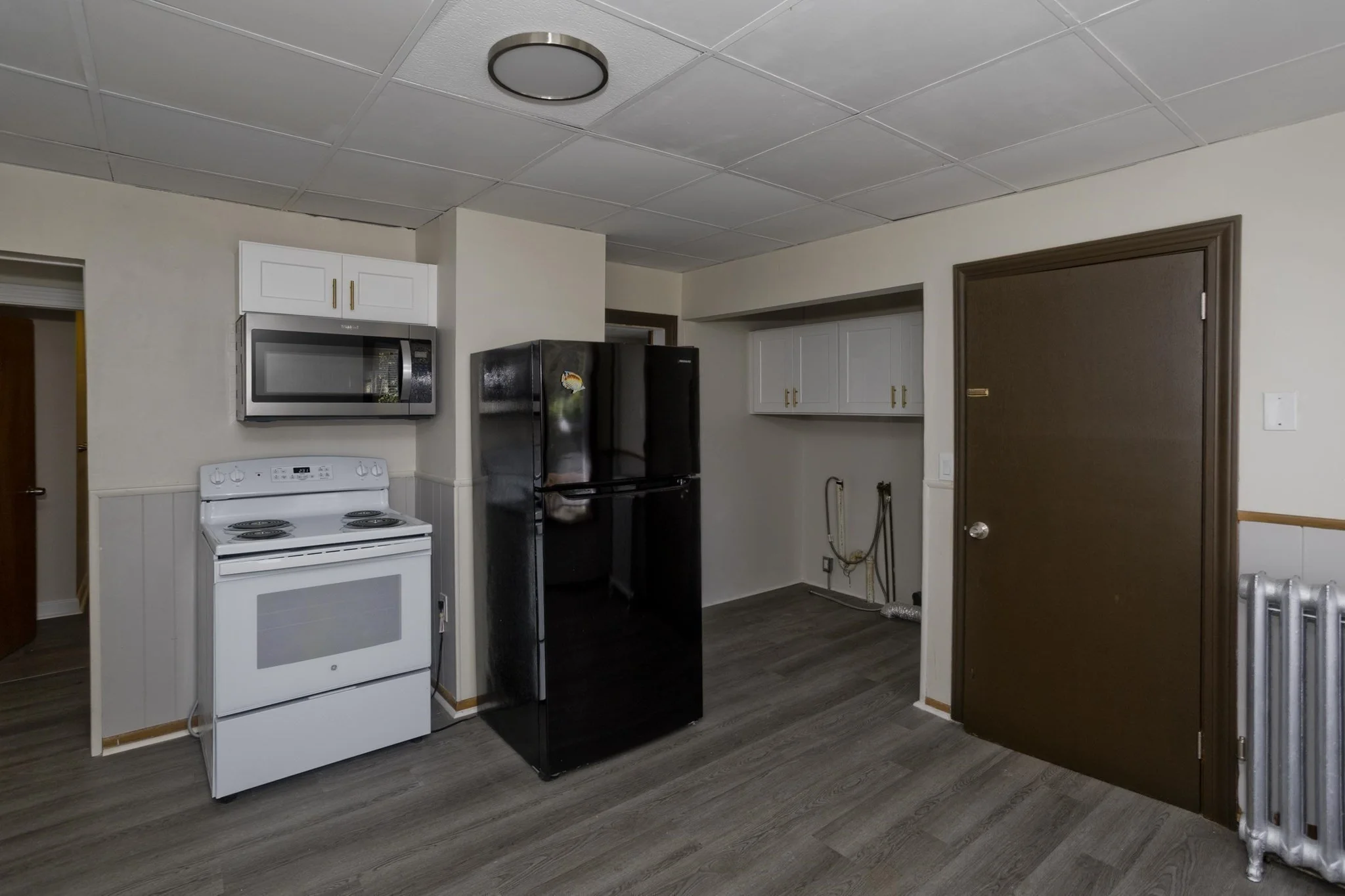 3 bed, 1 bath apartment for rent at 33 Balis St Unit 2, Springfield — photo 8 of 10