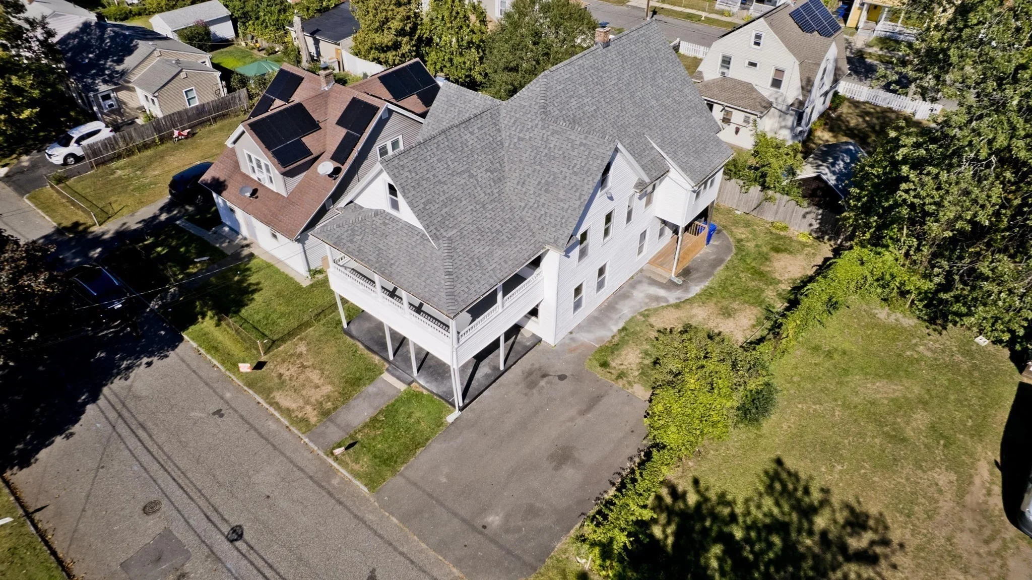 3 bed, 1 bath apartment for rent at 33 Balis St Unit 2, Springfield