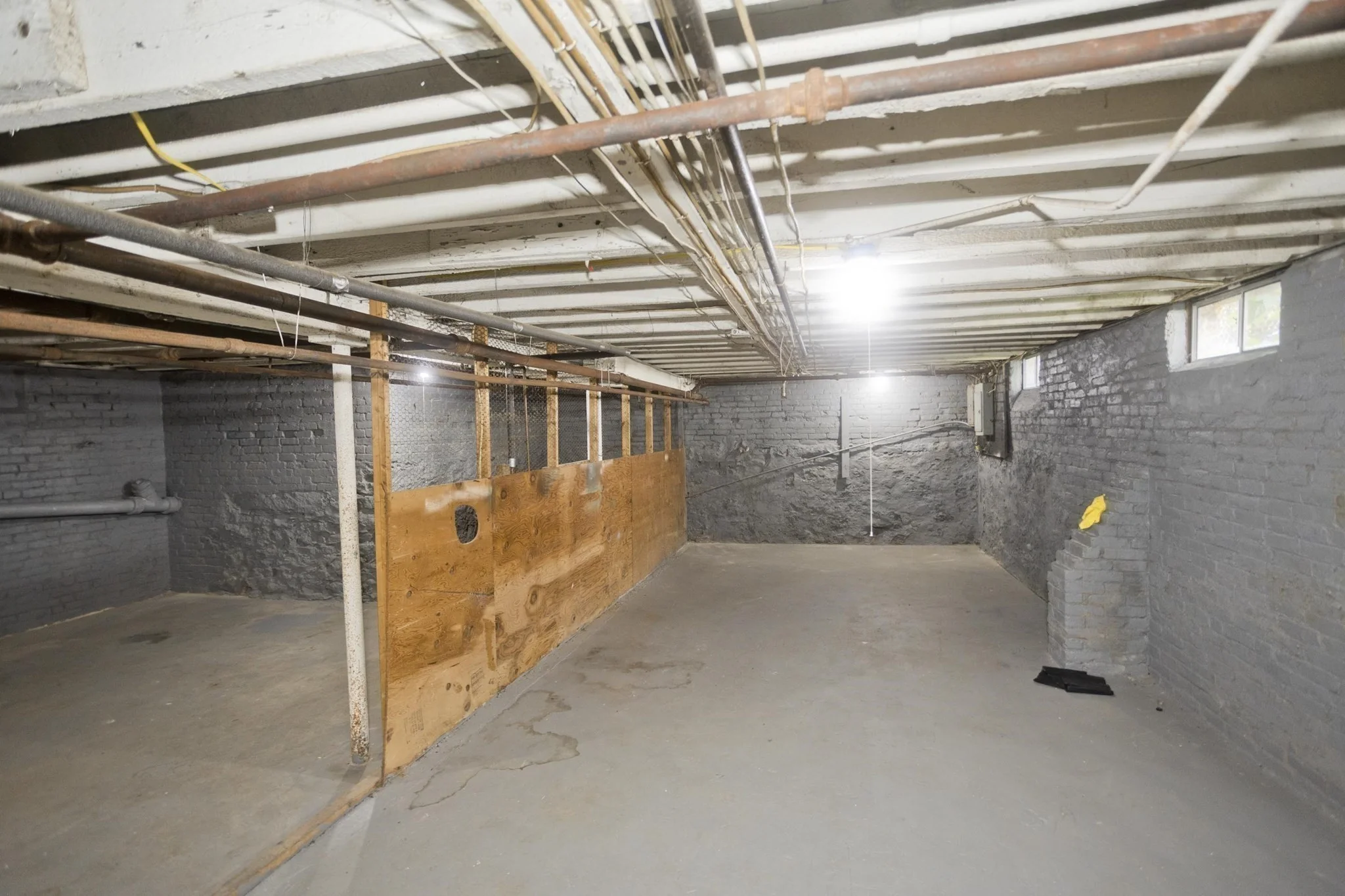 3 bed, 1 bath apartment for rent at 33 Balis St Unit 2, Springfield — photo 10 of 10