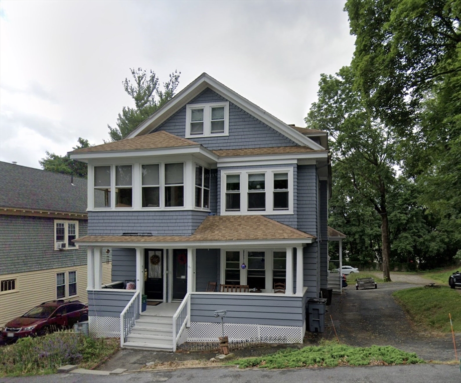 5 bed, 2 bath apartment for rent at 33 Barnes Ave Unit 2, Worcester — photo 1 of 14