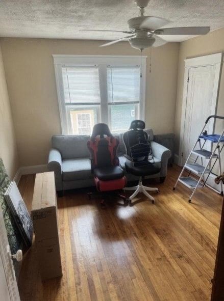 5 bed, 2 bath apartment for rent at 33 Barnes Ave Unit 2, Worcester — photo 11 of 14
