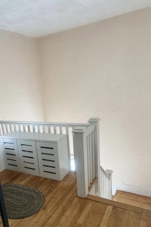 5 bed, 2 bath apartment for rent at 33 Barnes Ave Unit 2, Worcester — photo 12 of 14