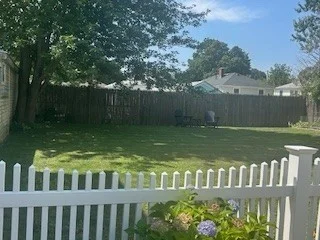 2 bed, 1 bath apartment for rent at 33 Barr St Unit 1, Salem — photo 11 of 11