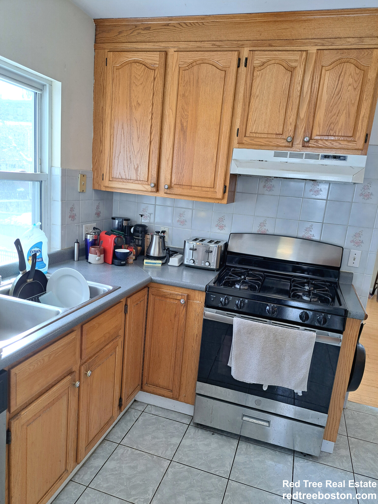 3 bed, 2 bath apartment for rent at 33 Beaconsfield Rd Unit 2nd Floor, Aspinwall Hill — photo 5 of 18
