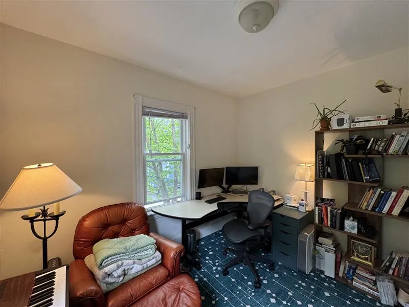 2 bed, 1 bath apartment for rent at 33 Belmont St Unit 1, Spring Hill — photo 10 of 14