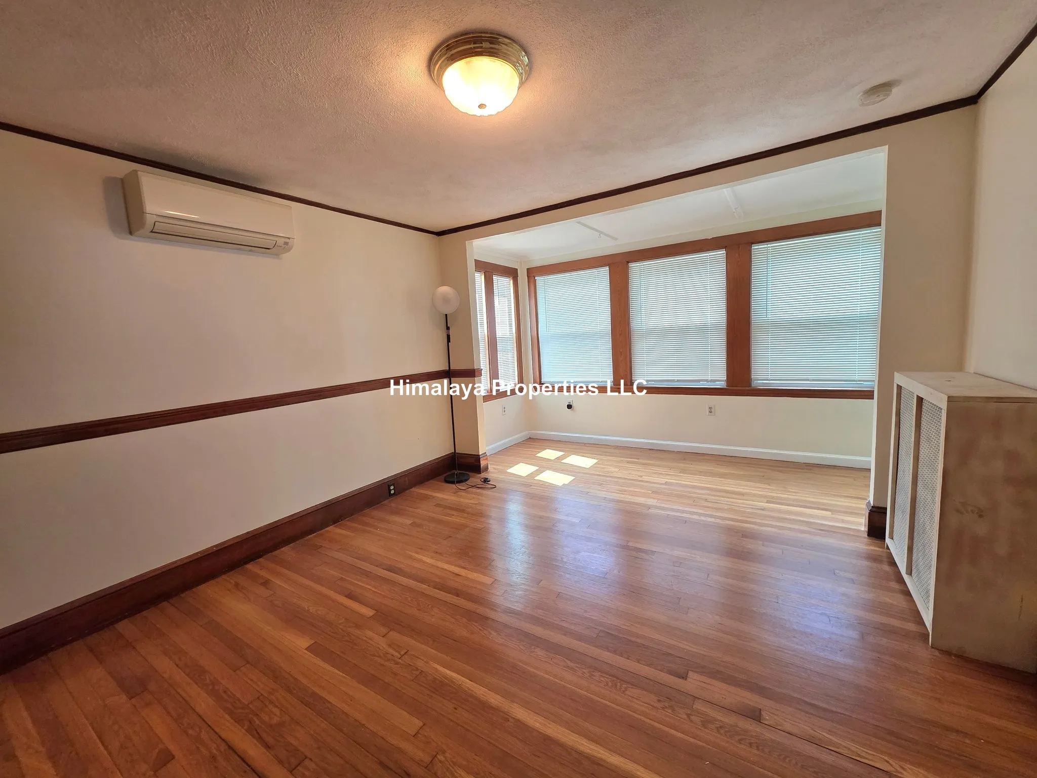 3 bed, 2 bath apartment for rent at 33 Blenford Rd Unit 1, Brighton — photo 2 of 8