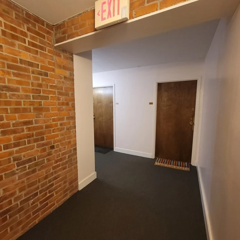 2 bed, 1 bath apartment for rent at 33 Brainerd Rd Unit 207, Allston — photo 5 of 10