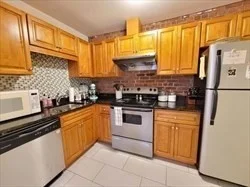 2 bed, 1 bath apartment for rent at 33 Brainerd Rd Unit 207, Allston — photo 6 of 10