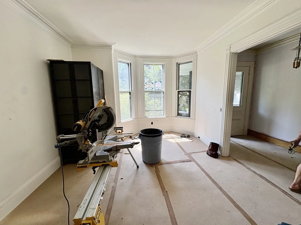 5 bed, 3 bath apartment for rent at 33 Brewster Unit 33, West Cambridge — photo 6 of 16