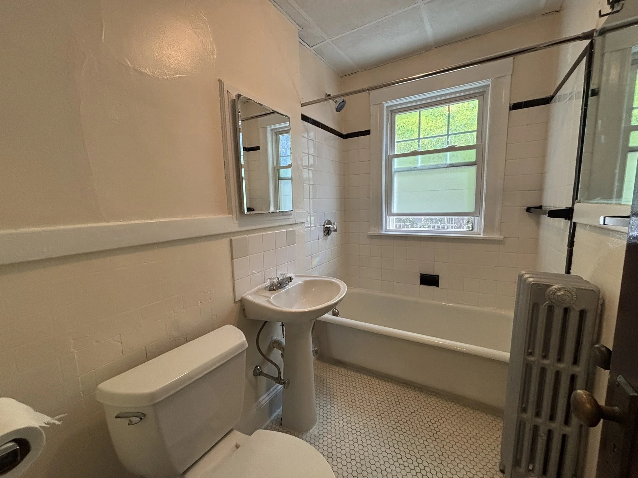 2 bed, 1 bath apartment for rent at 33 Brington Rd Unit 1, Brookline Hills — photo 12 of 15