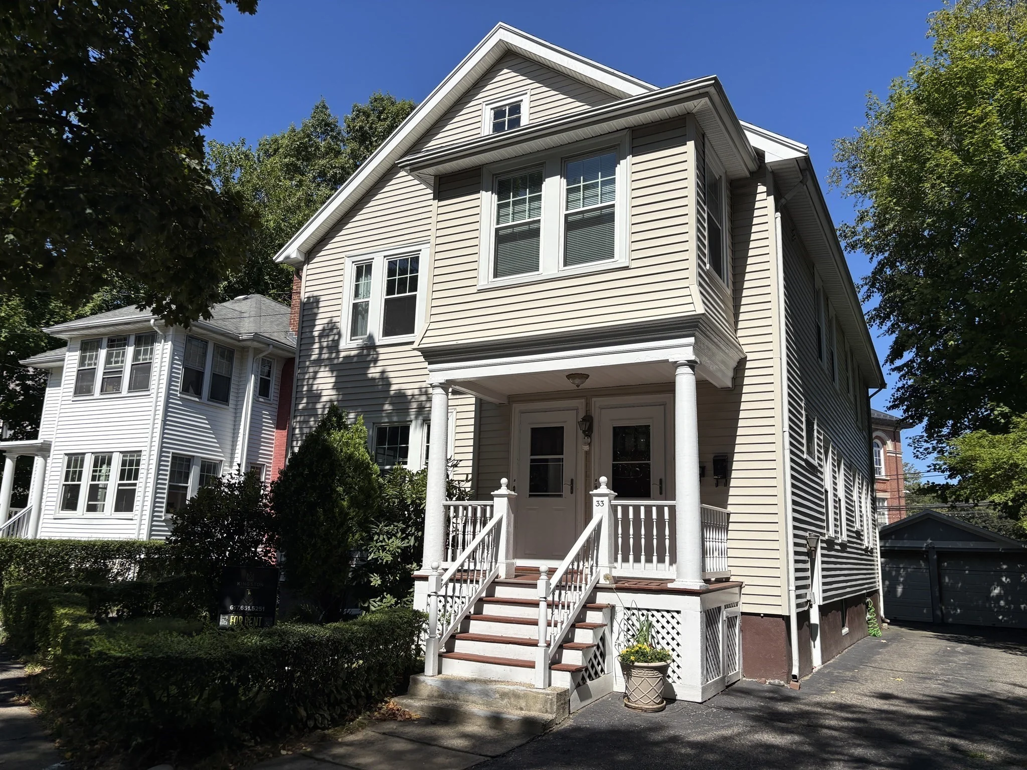 2 bed, 1 bath apartment for rent at 33 Brington Rd Unit 1, Brookline Hills