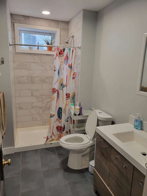 3 bed, 2 bath apartment for rent at 33 Calumet St Unit 1, Mission Hill — photo 10 of 16