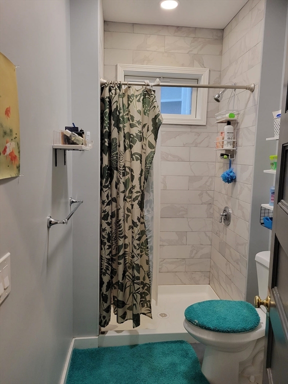 3 bed, 2 bath apartment for rent at 33 Calumet St Unit 1, Mission Hill — photo 11 of 16