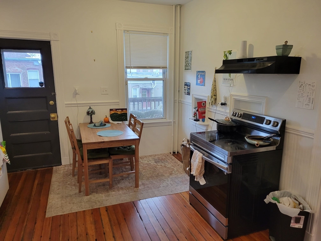 3 bed, 2 bath apartment for rent at 33 Calumet St Unit 1, Mission Hill — photo 8 of 16