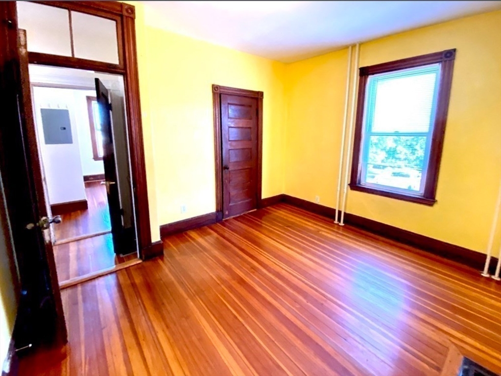 3 bed, 2 bath apartment for rent at 33 Calumet St Unit 1, Mission Hill — photo 6 of 16