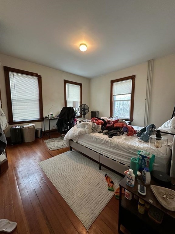 4 bed, 2 bath apartment for rent at 33 Calumet St Unit 2, Mission Hill — photo 3 of 14