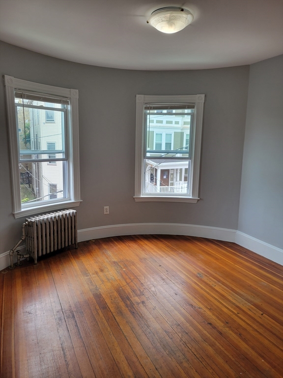 4 bed, 2 bath apartment for rent at 33 Calumet St Unit 3, Mission Hill — photo 8 of 15