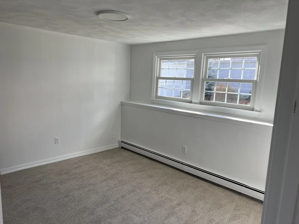 1 bed, 1 bath apartment for rent at 33 Central St Unit 1, Winthrop — photo 9 of 11
