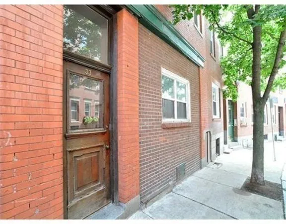 1 bed, 1 bath apartment for rent at 33 Charter St Unit 1, North End — photo 14 of 15