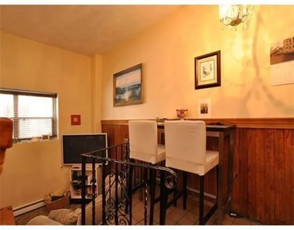 1 bed, 1 bath apartment for rent at 33 Charter St Unit 1, North End — photo 2 of 15