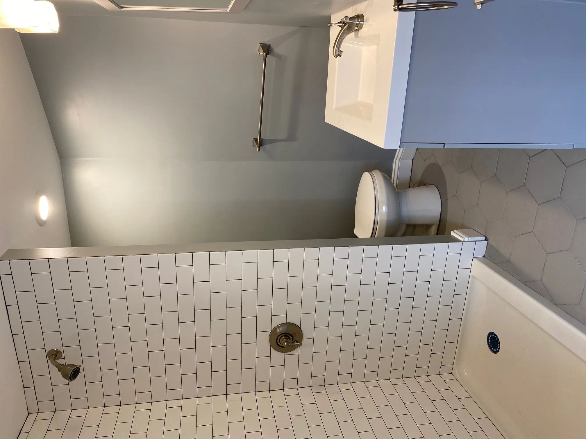 2 bed, 1 bath apartment for rent at 33 Chelsea St Unit 3, East Boston — photo 15 of 18