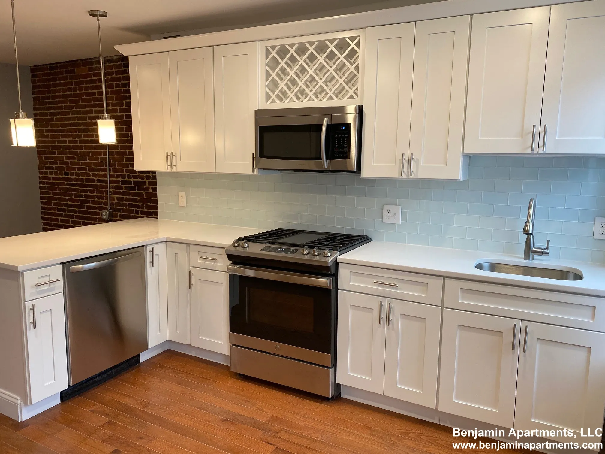 2 bed, 1 bath apartment for rent at 33 Chelsea St Unit 4, East Boston — photo 5 of 18