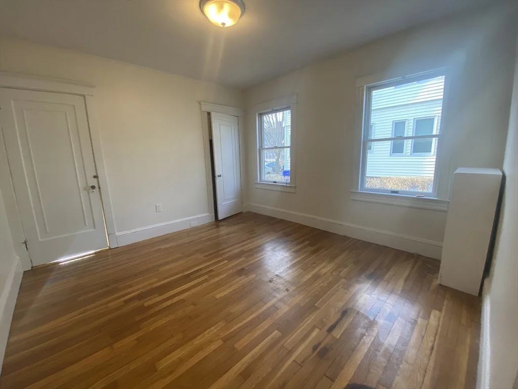 3 bed, 1 bath apartment for rent at 33 Claymoss Rd Unit 1, Brighton — photo 7 of 10