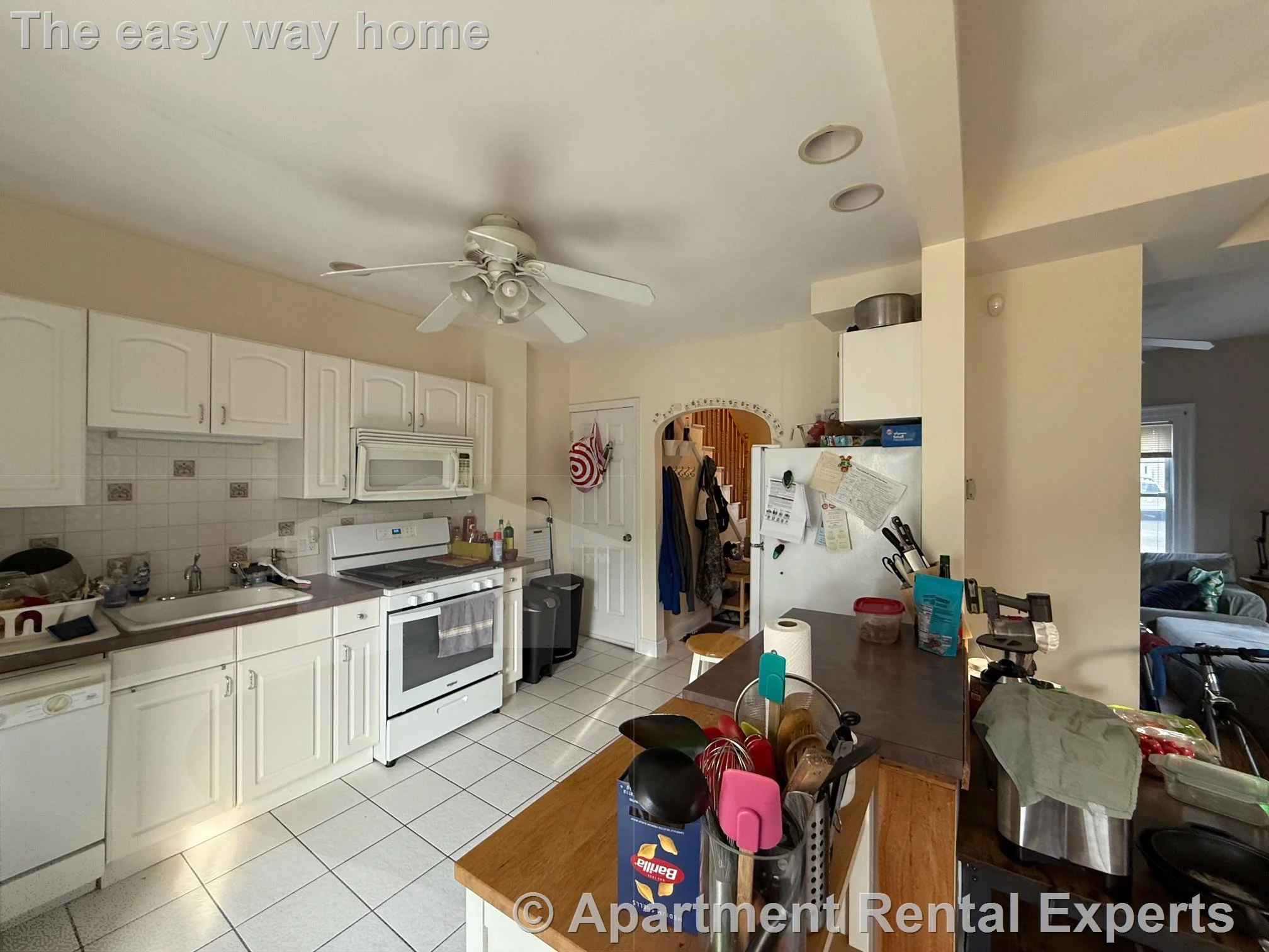 3 bed, 1 bath apartment for rent at 33 Clayton Ave, Ball Square — photo 15 of 17