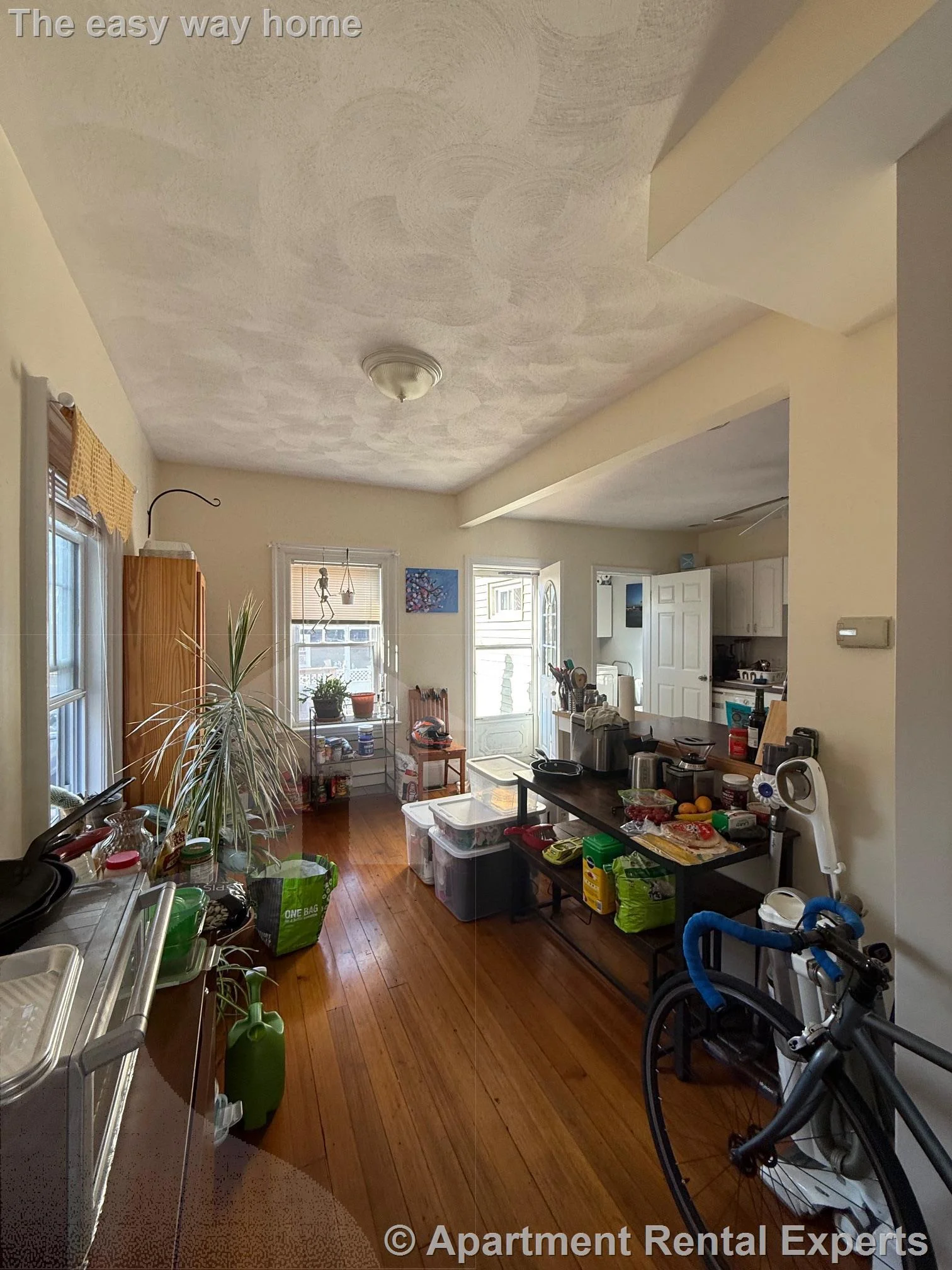 3 bed, 1 bath apartment for rent at 33 Clayton Ave, Ball Square — photo 7 of 17