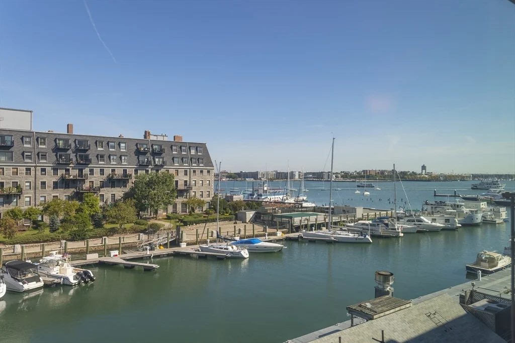 1 bed, 1 bath apartment for rent at 33 Commercial Wharf East Unit 44, Boston Downtown — photo 2 of 19