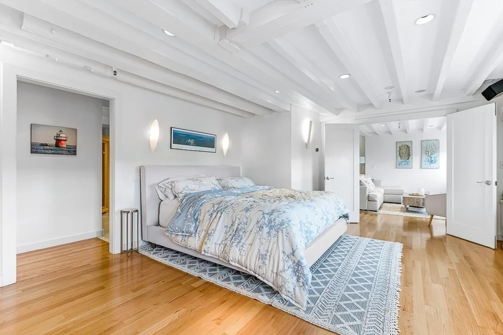 1 bed, 1 bath apartment for rent at 33 Commercial Wharf East Unit 44, Boston Downtown — photo 7 of 19