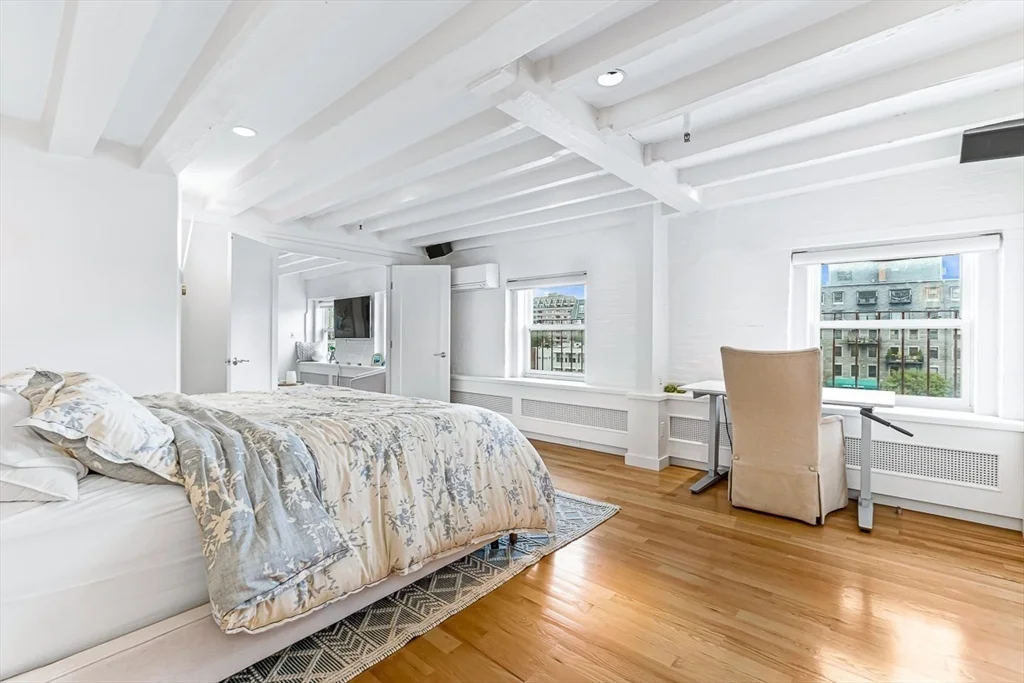 1 bed, 1 bath apartment for rent at 33 Commercial Wharf East Unit 44, Boston Downtown — photo 6 of 19